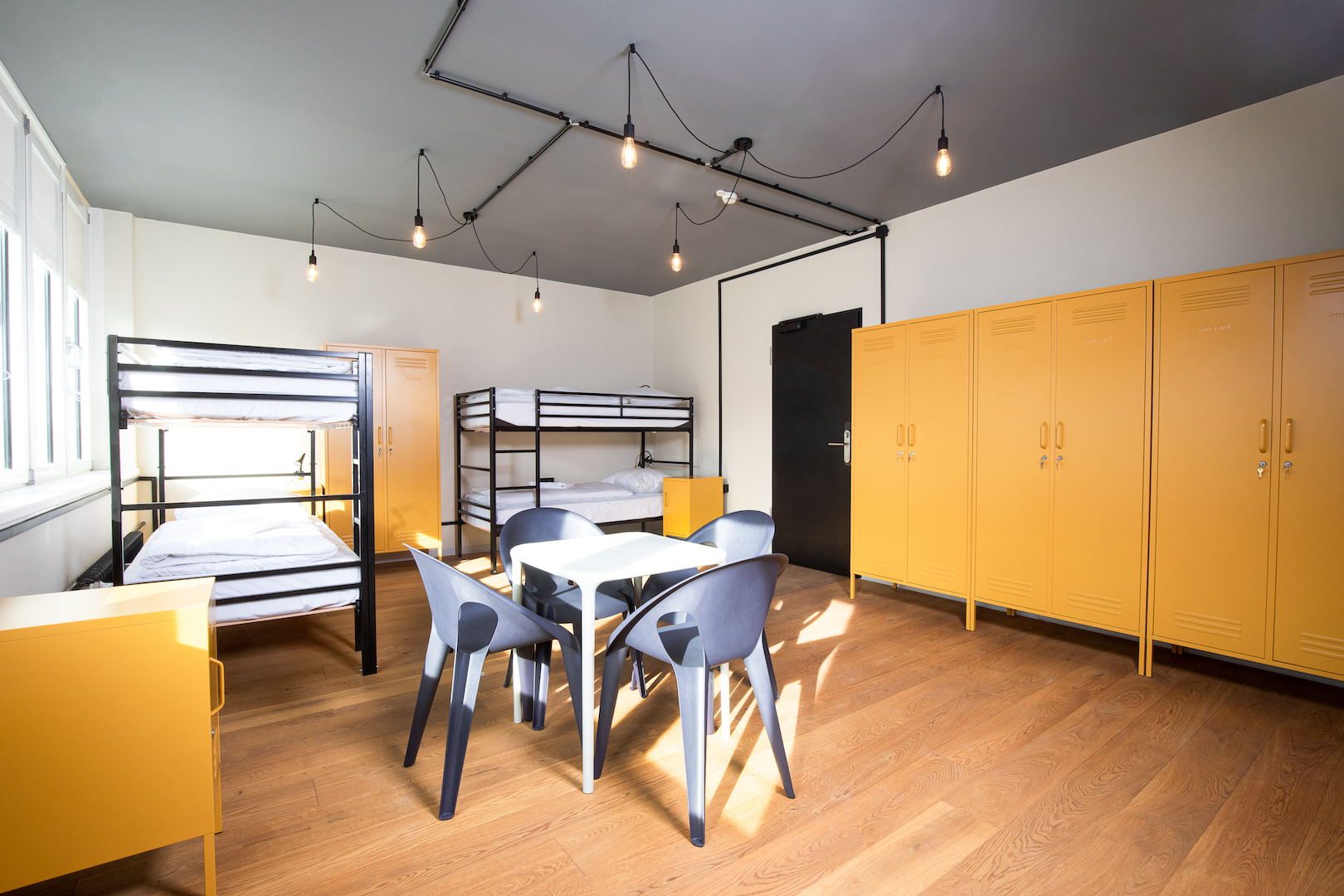 Multiple bedroom to share or as family room at Coffee Inn Hostel Berlin